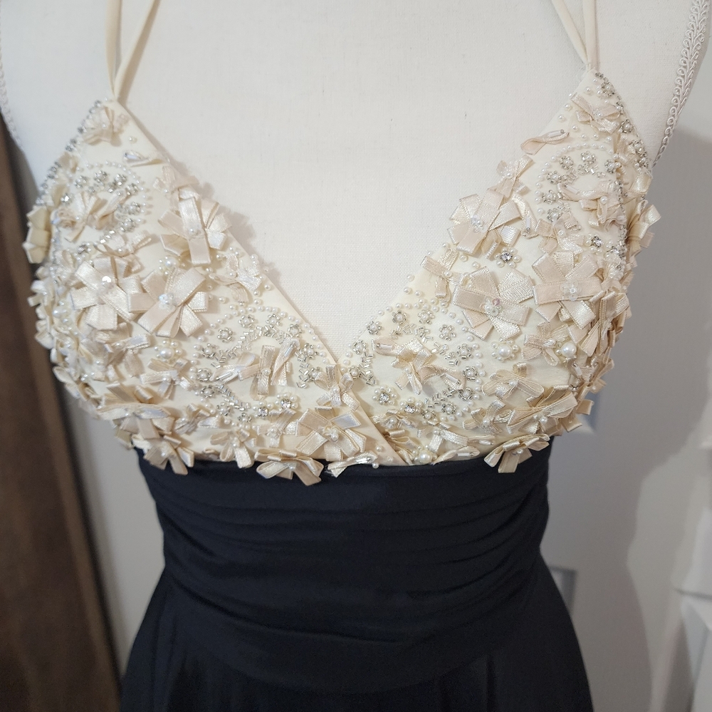 JS Collection Dress - Picture 3 of 6